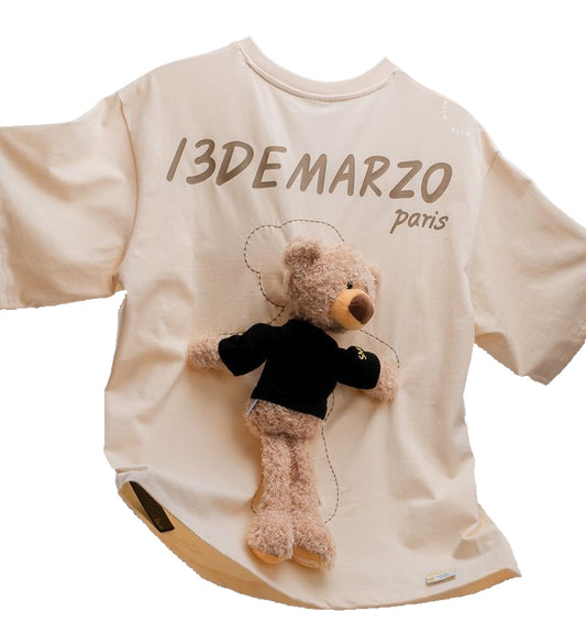13DE MARZO Palda Bear Smile Patch T-Shirt Lamb's Wool