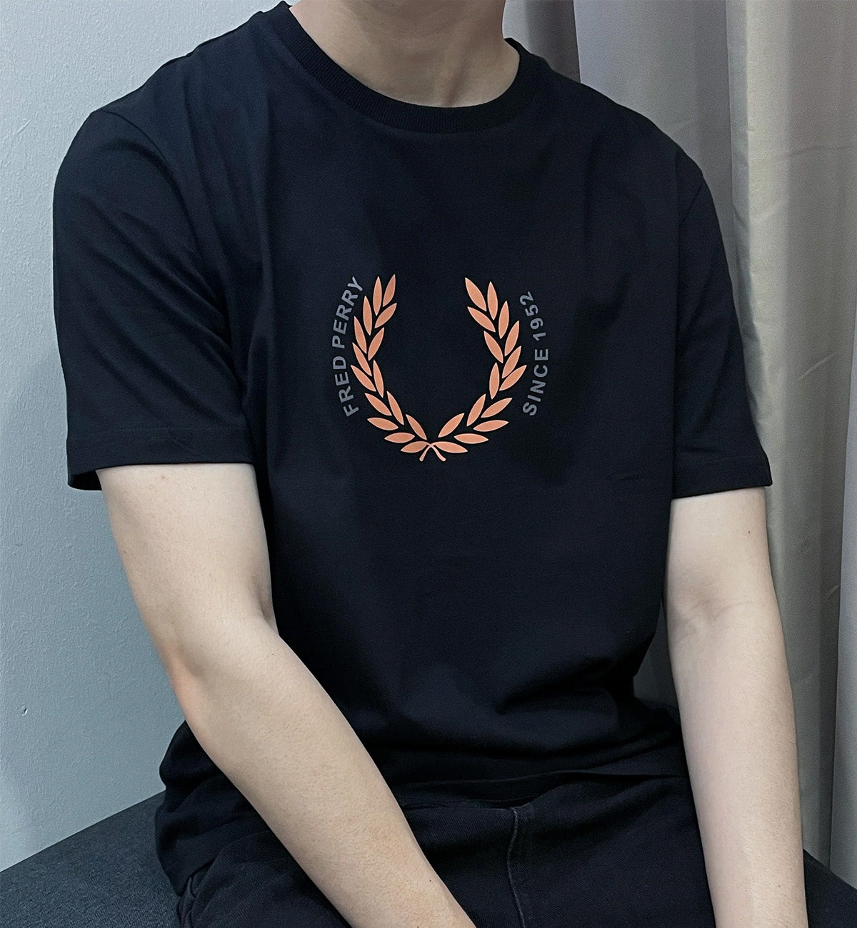 Fred Perry Small Laurel Wreath Tee - Black / Orange Logo