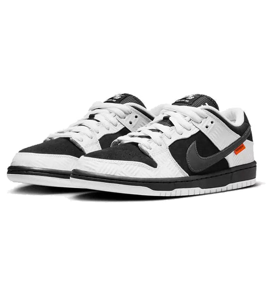 Nike Dunk Low "Tightbooth"