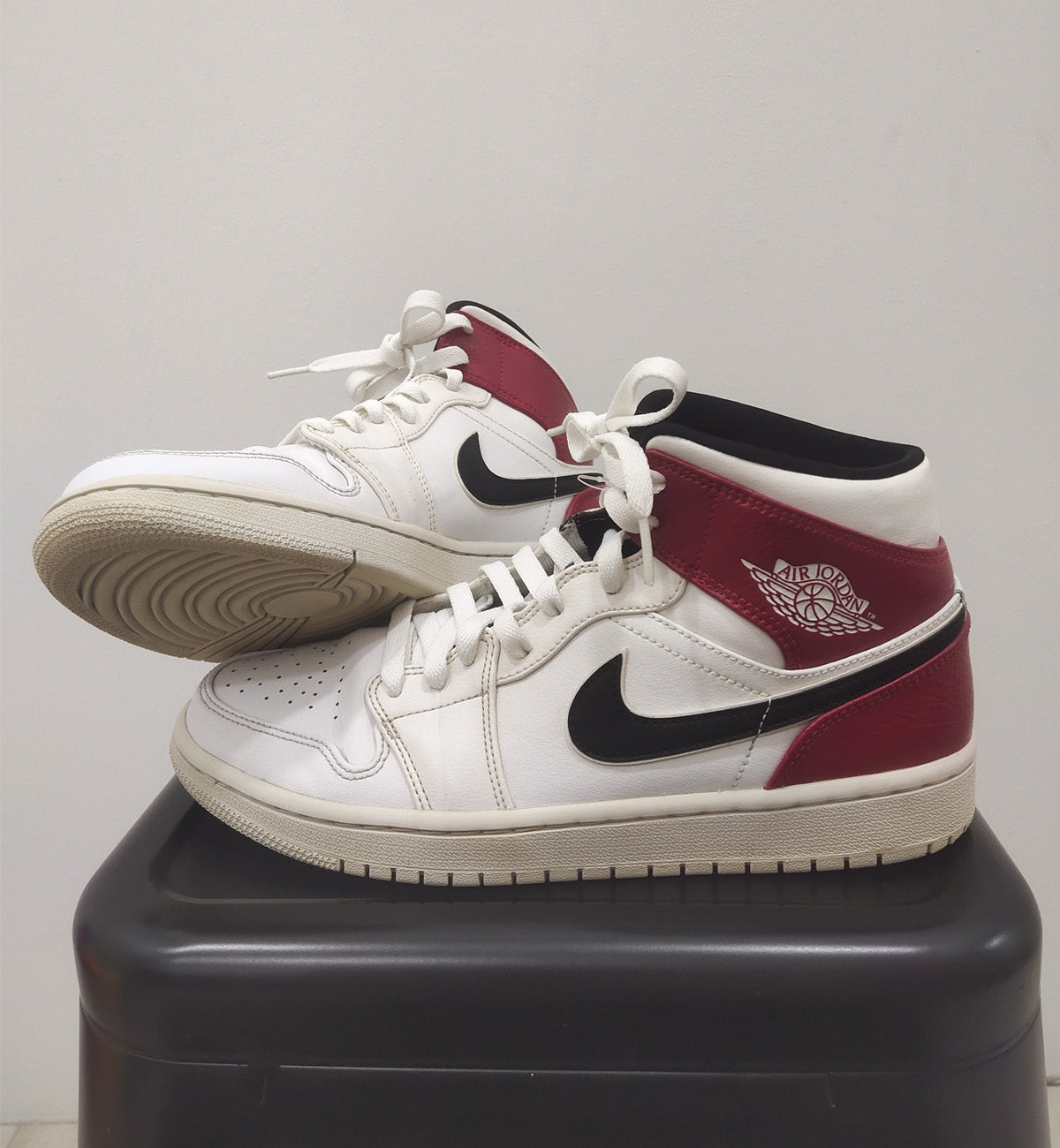 jordan 1 mid used