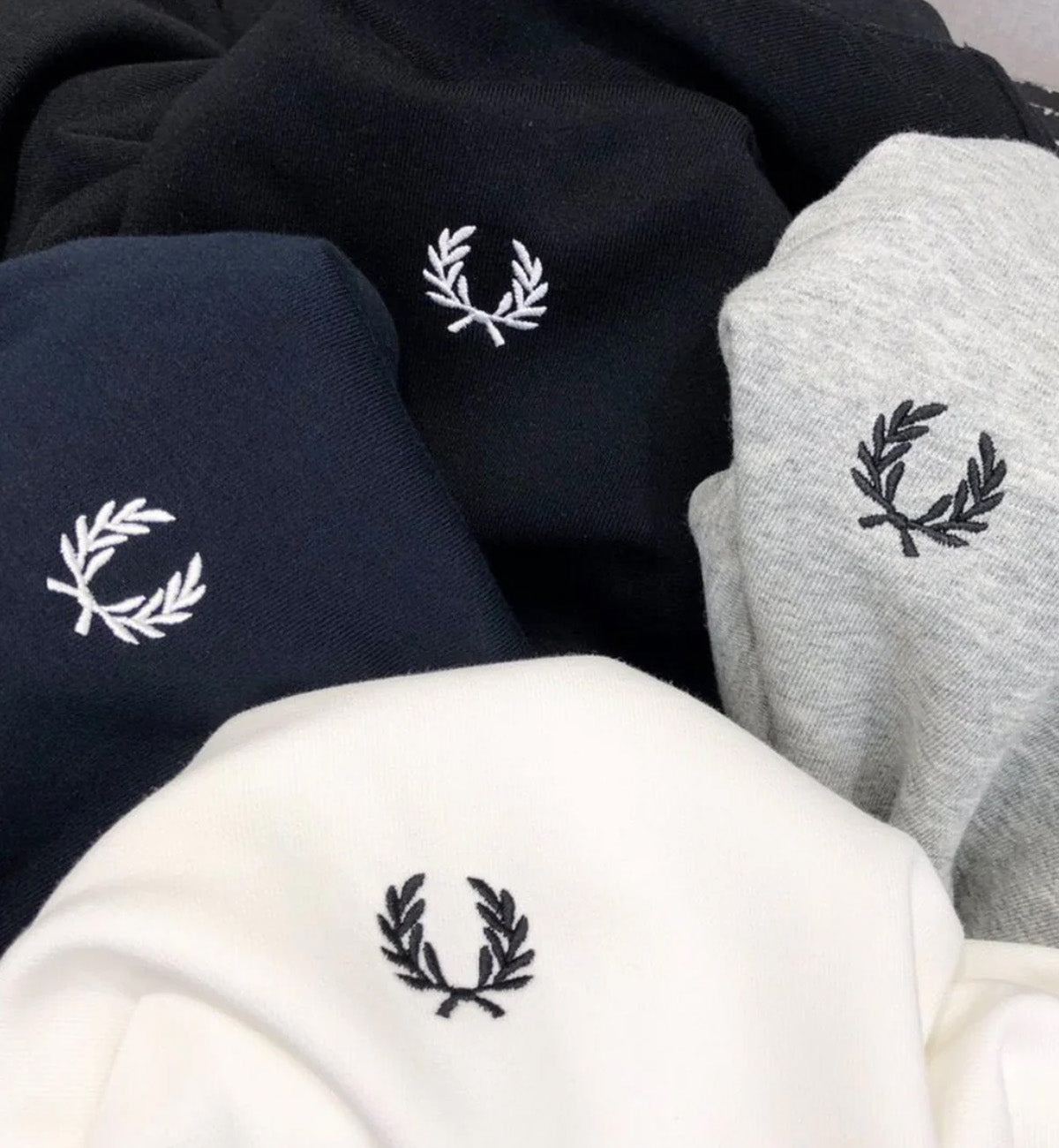 Fred Perry Small Logo Sweatshirt (Grey)