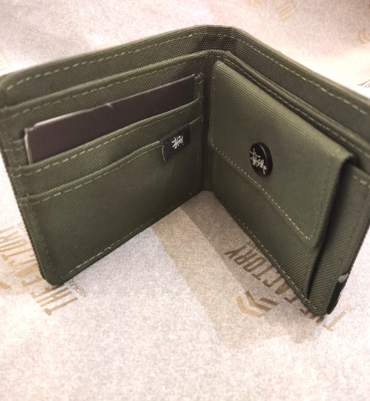 Stussy Multifunctional Classic Oxford Wallet (Green)