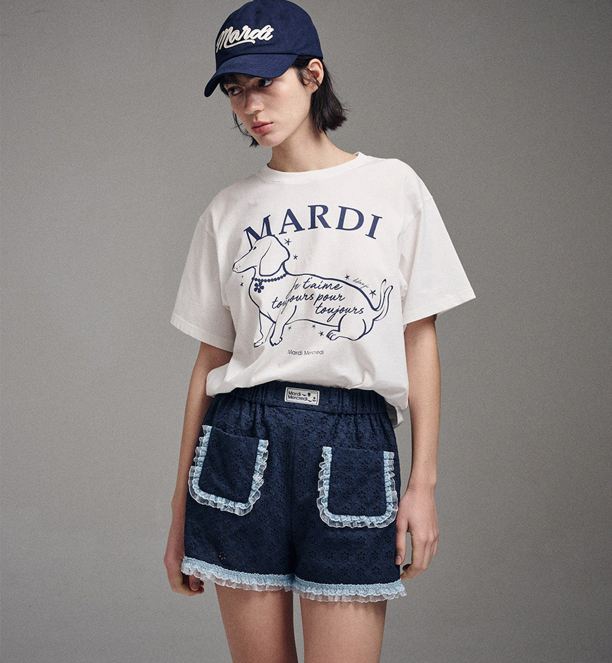 Mardi Mercredi Swing The Tail Flower Choker T-Shirt (Ivory Navy)