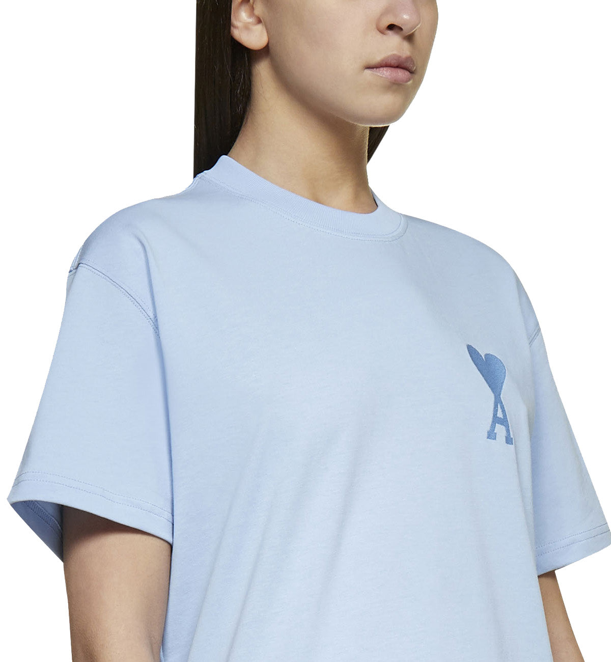 Ami de Coeur Embroidered Heart T-shirt (Sky Blue)