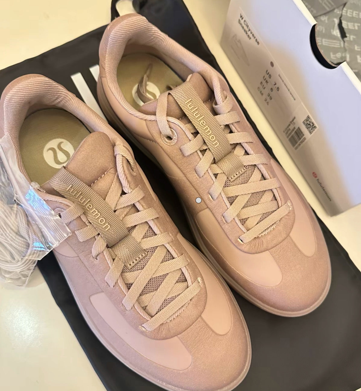 Lululemon Cityverse Sneaker (Pink)