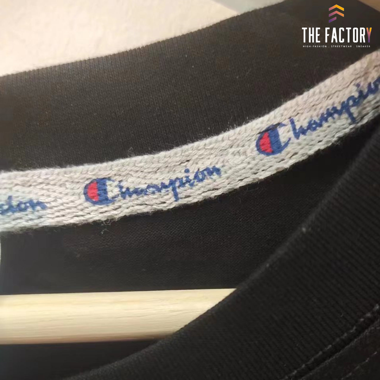 Champion Embroidered White Script Logo S/S T-Shirt (Black)