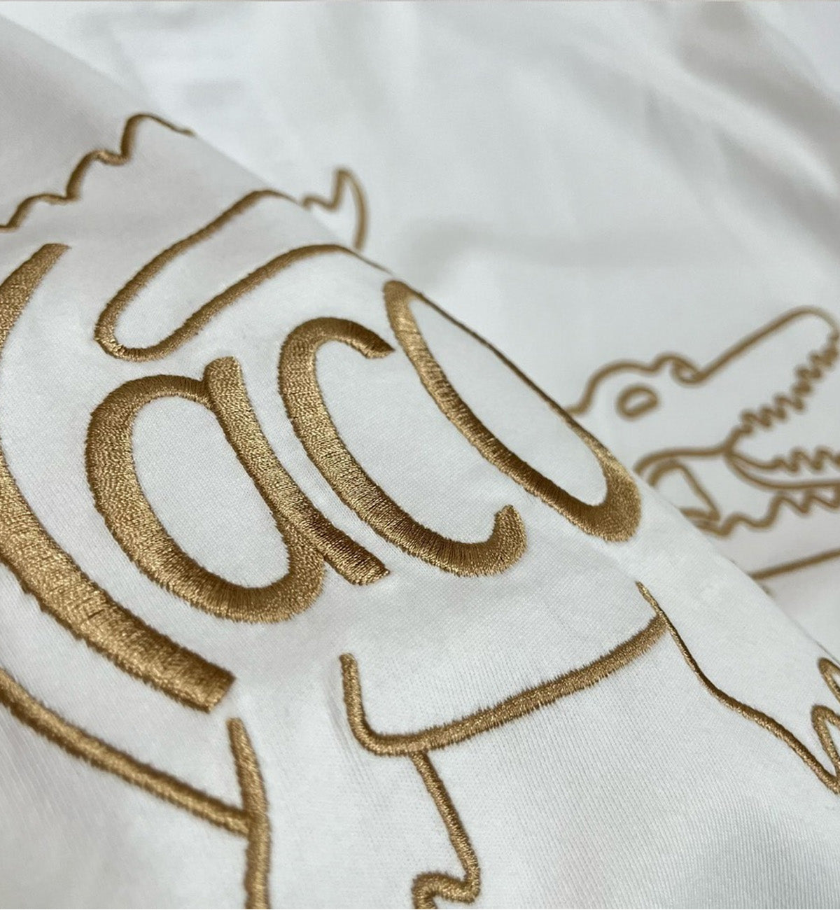 Lacoste Crocodile Embroidery T-Shirt (White)