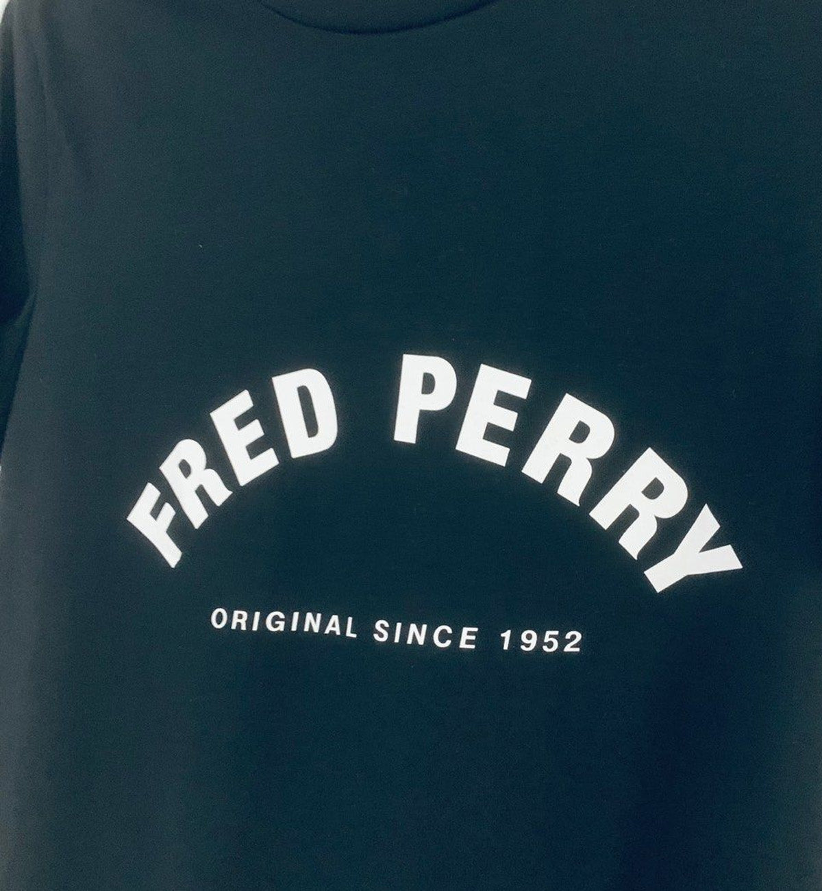 Fred Perry Arch Branded T-Shirt (Navy Blue)