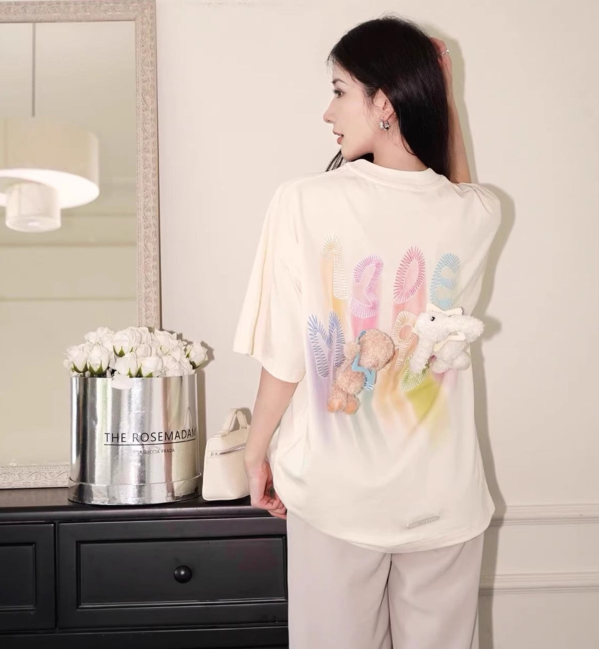 13DE MARZO Doozoo Hollow Colored Logo Bear T-Shirt (Beige)