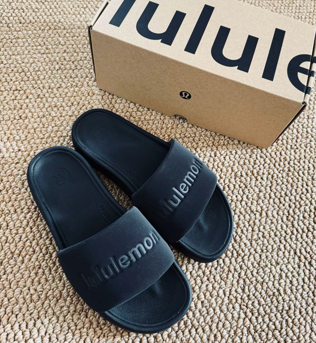 Lululemon Restfeel Slide (Black)