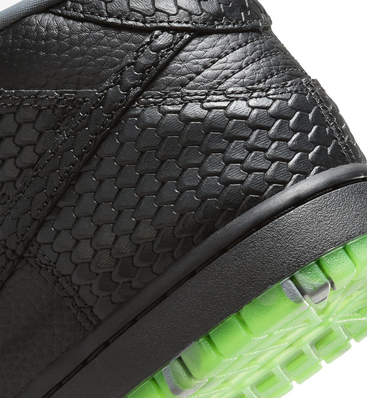 Nike Dunk Premium Mid Black Green