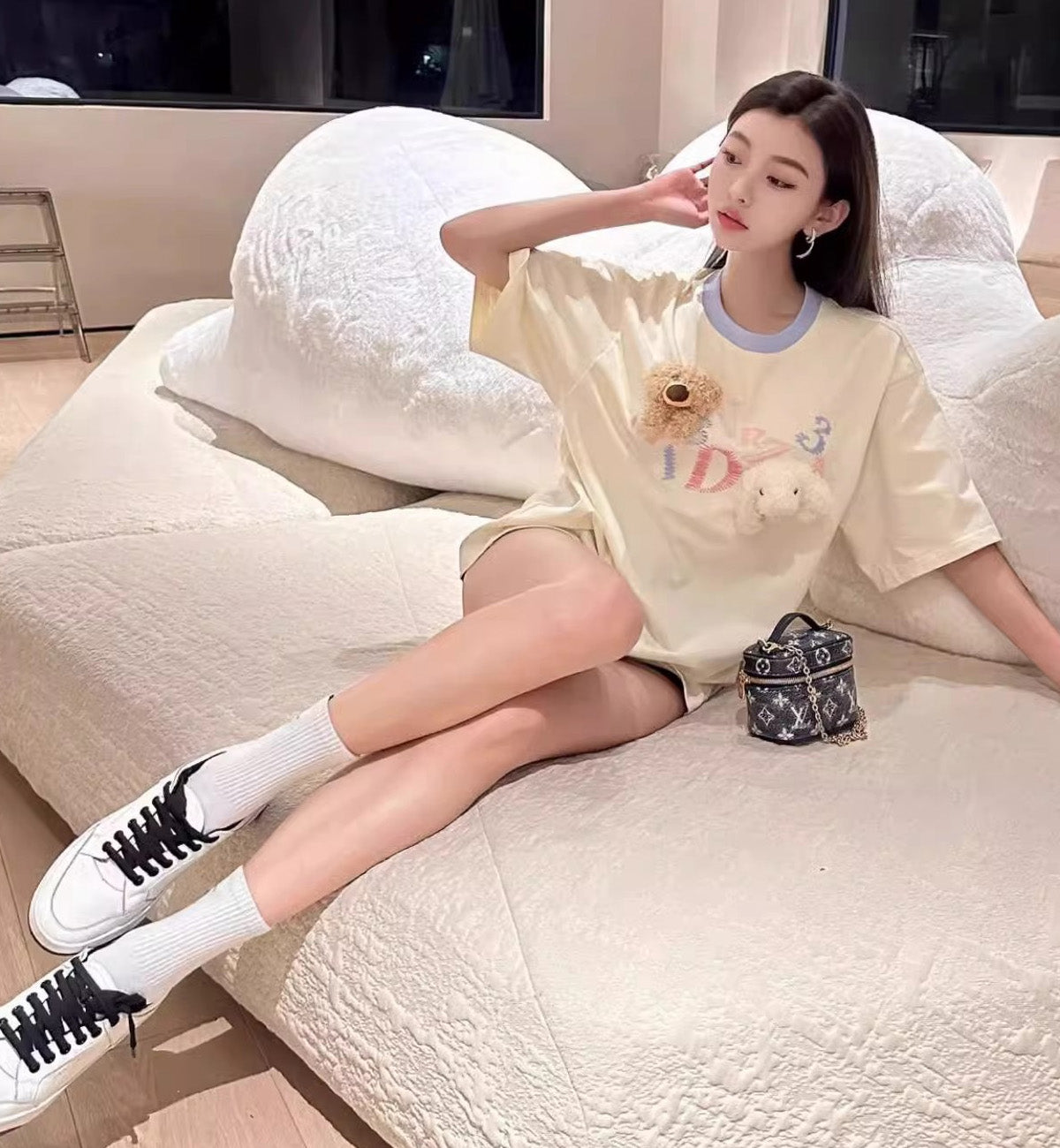 13DE MARZO Doozoo Crayon Logo T-Shirt (White)