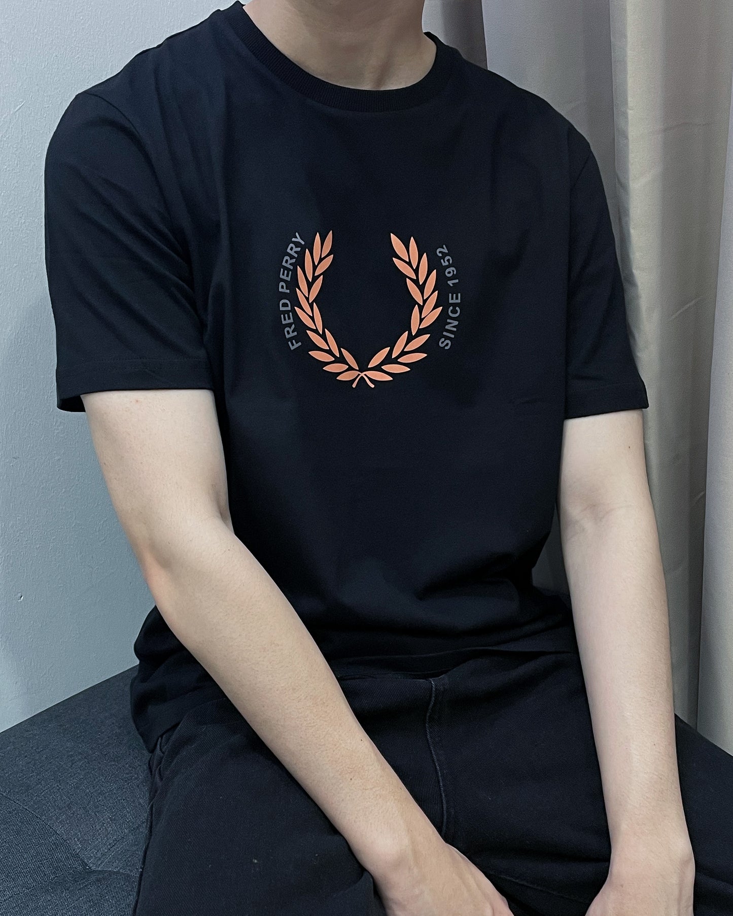 Fred Perry Small Laurel Wreath Tee - Black / Orange Logo