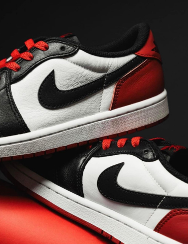 Nike air Jordan 1 low OG Bred The Factory KL