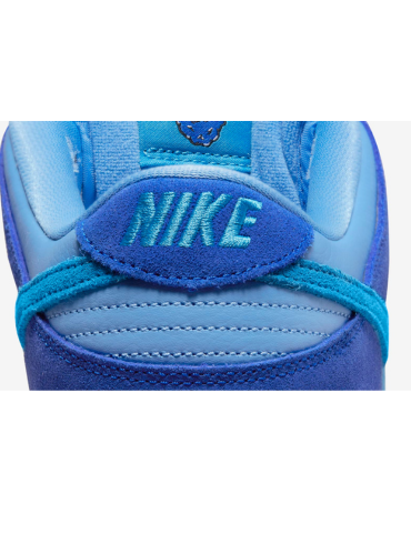 Nike SB Dunk Low Blue Raspberry