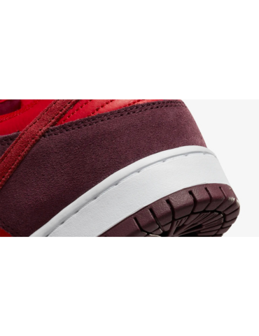 Nike dunk SB Low “Cherry“