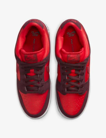 Nike dunk SB Low “Cherry“