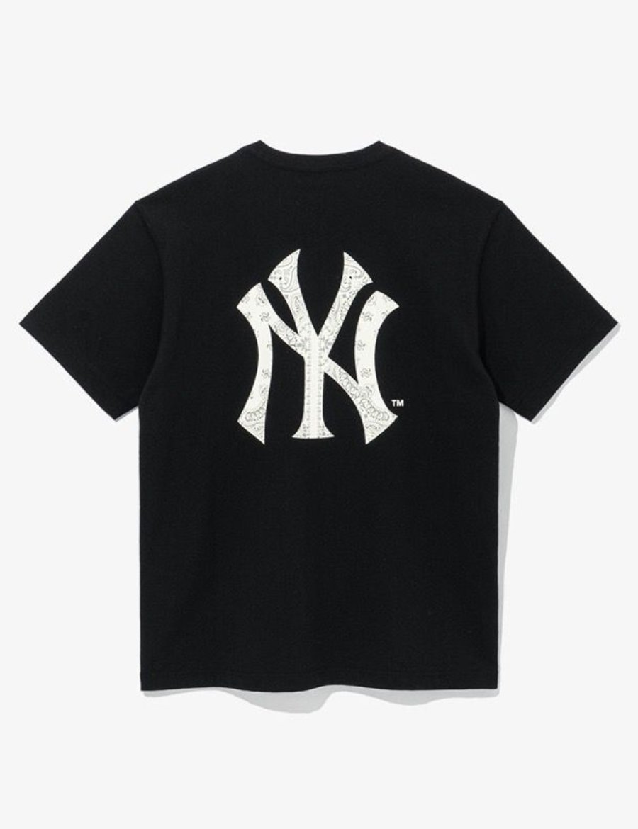 New Era New York Yankees Metallic Logo T-Shirt (Black)