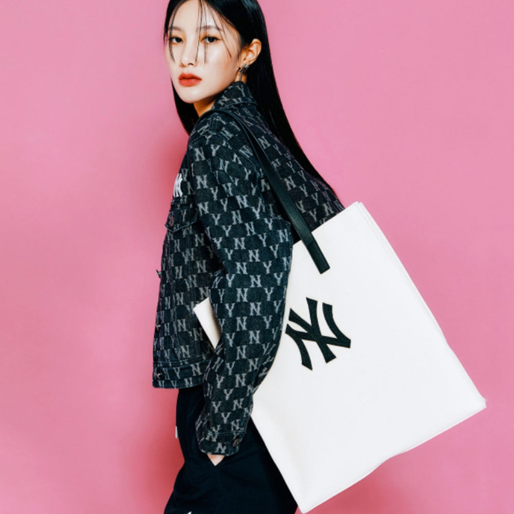 MLB New York Yankees Canvas Tote Bag (White)
