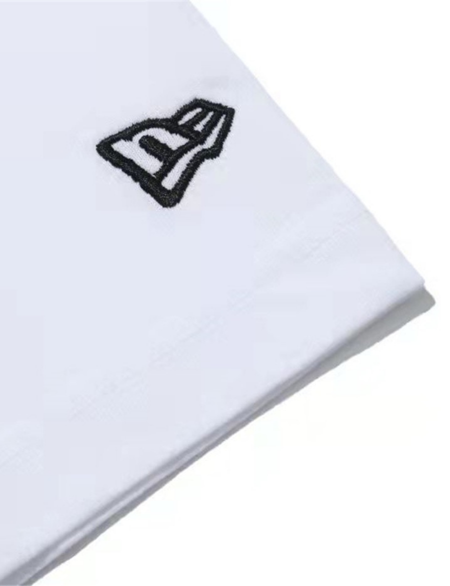 MLB New Era New York Yankees Embroidery Gold Logo T-shirt (White)