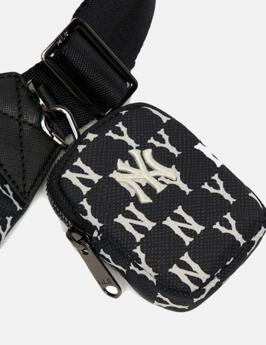 MLB Monogram New York Yankees Hip Sack NY Logo Waist Bag Pouch Bag (Black)