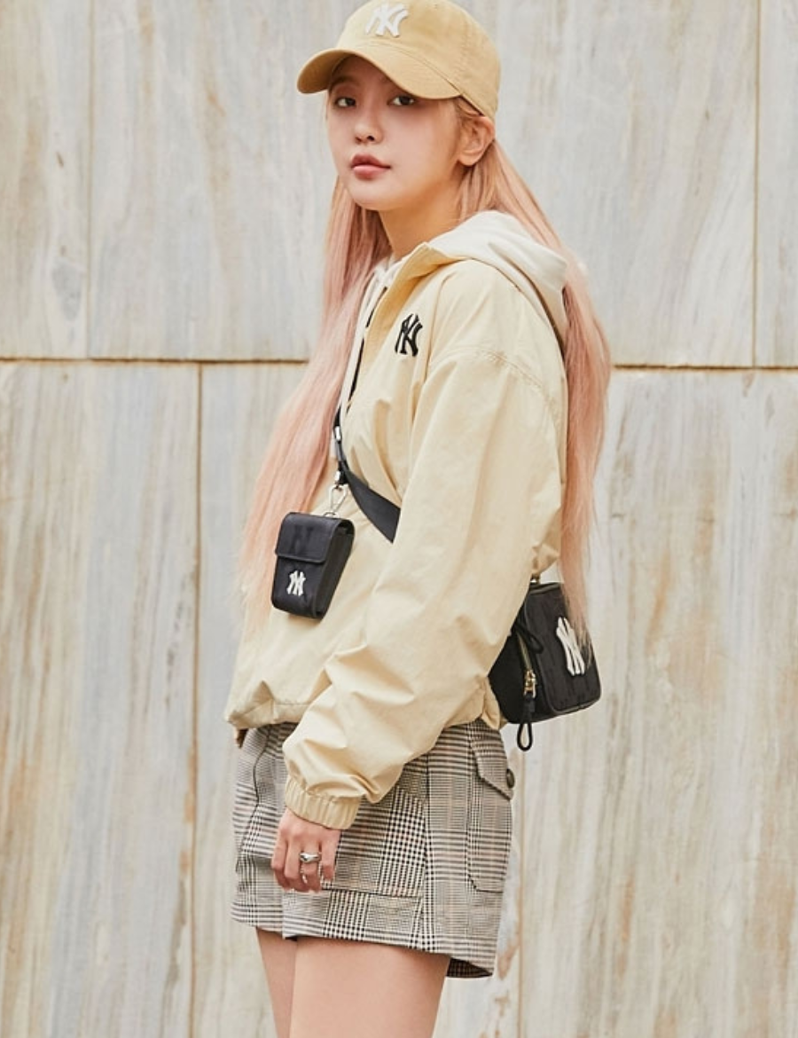 MLB Monogram Nylon Jacquard Mini Crossbody Bag NY (Black)