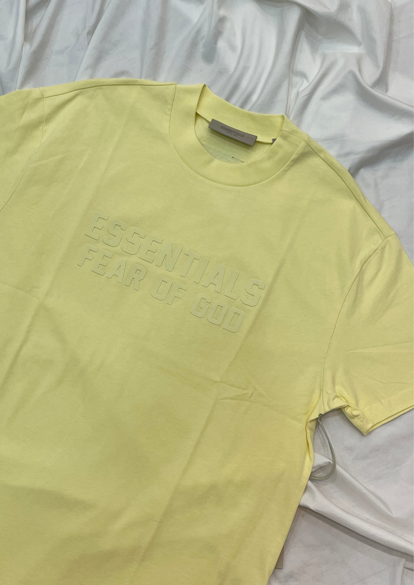 Fear of God Essentials Tee Big Flocked Logo 2022 (Canary)