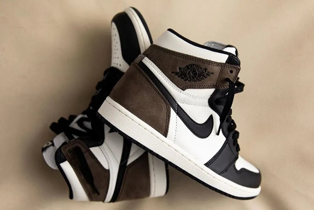 Nike Air Jordan 1 Retro High OG " Dark Mocha "