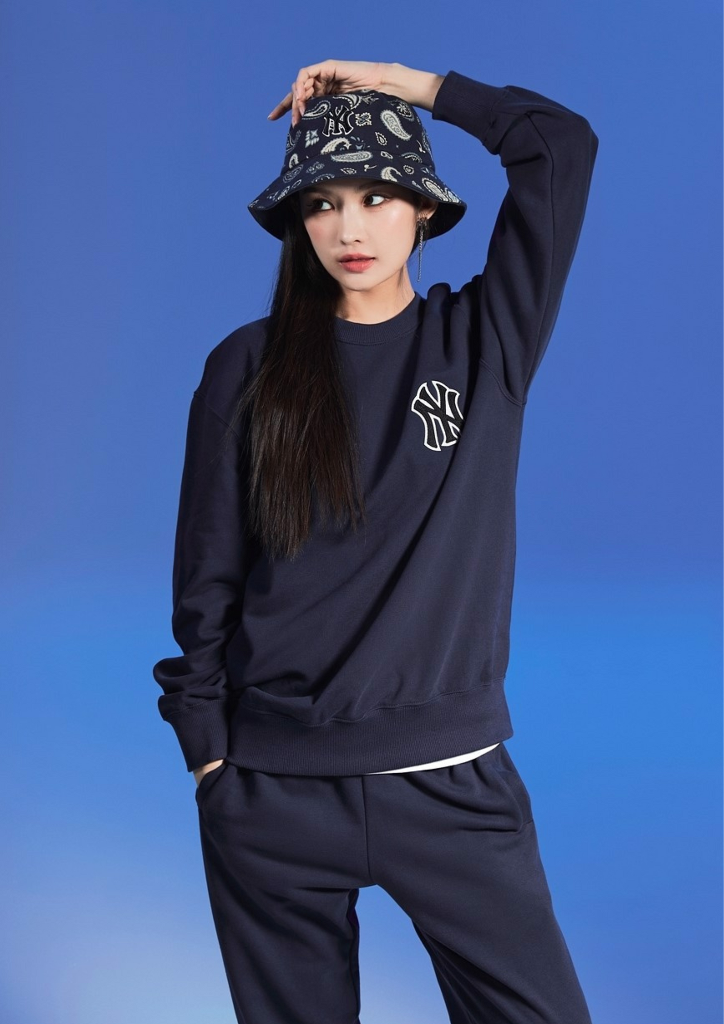 MLB New Era New York Yankees Big Logo Paisley Sweatshirts (Navy)