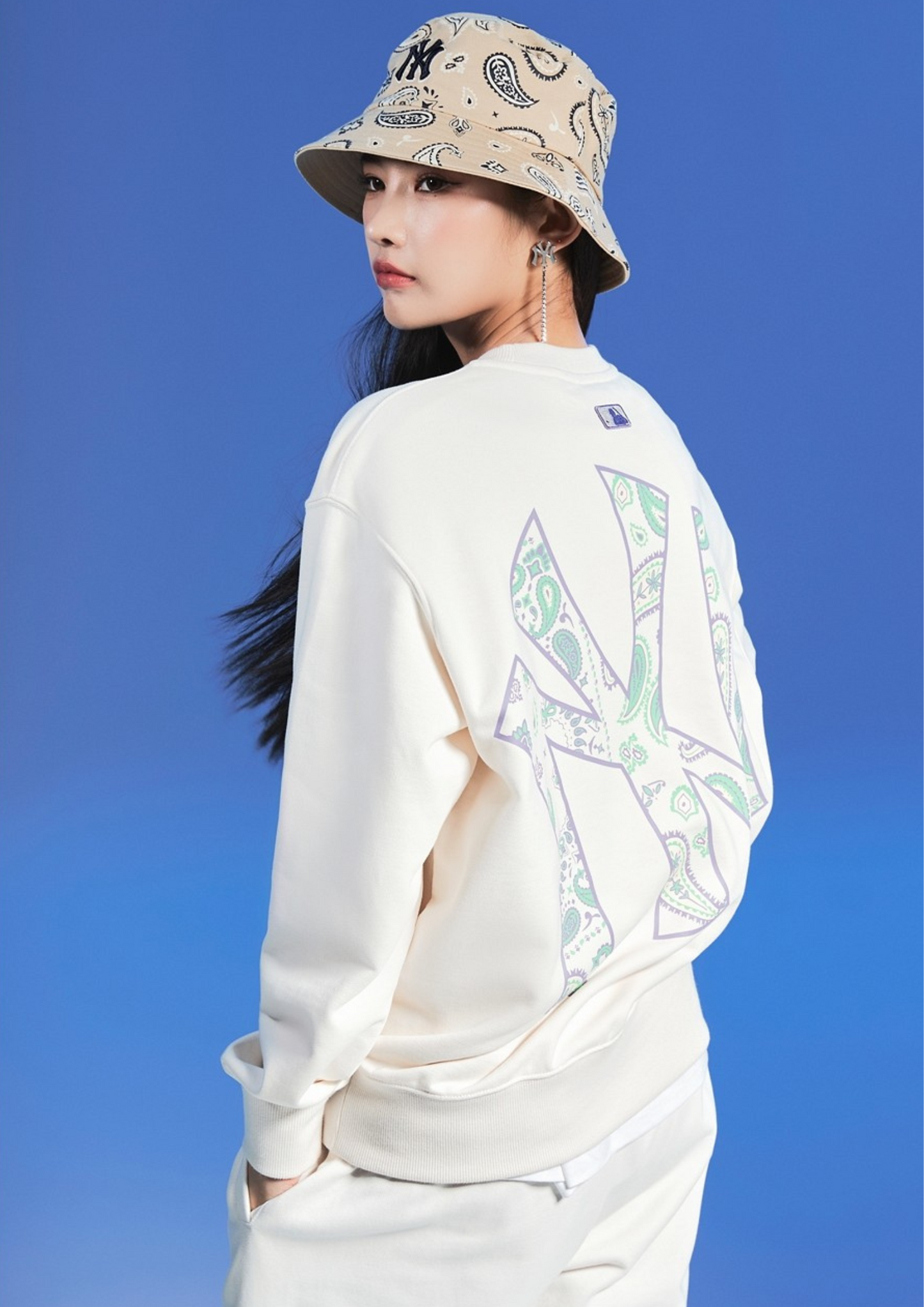 MLB New Era New York Yankees Big Logo Paisley Sweatshirts (Cream)