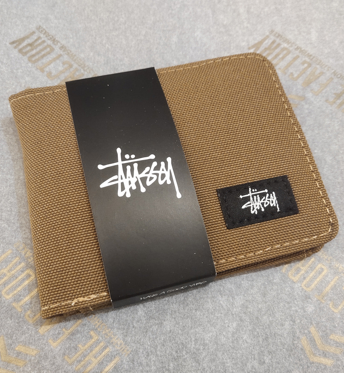 Stussy Multifunctional Classic Oxford Wallet (Brown)