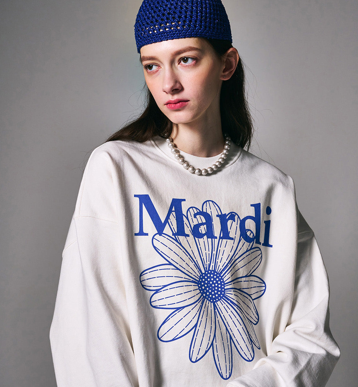 Mardi Mercredi Flower Mardi Sweatshirt (White Blue)