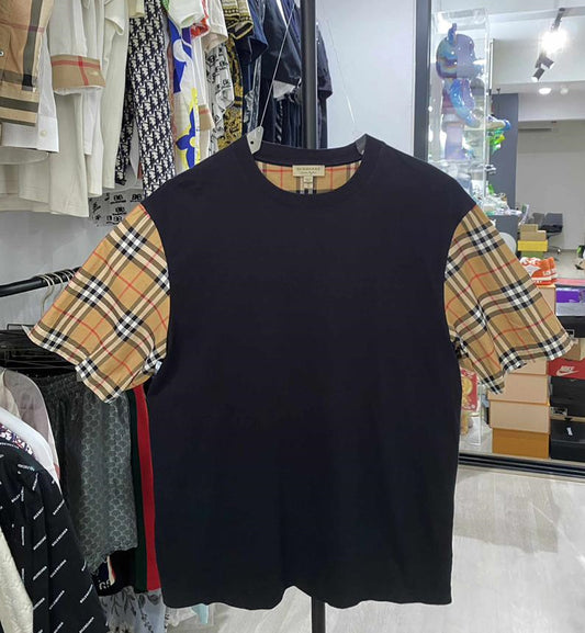[Pre-Used] Burberry Tee Black with Checkered Sleeve