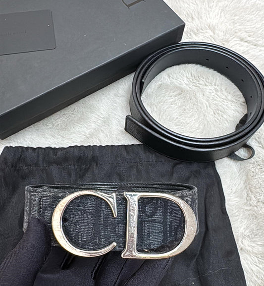[Pre-used] Dior Belt Reversible with Silver Logo