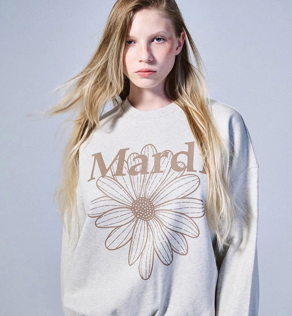 Mardi Mercredi Flower Mardi Sweatshirt (Oatmeal Taupe)