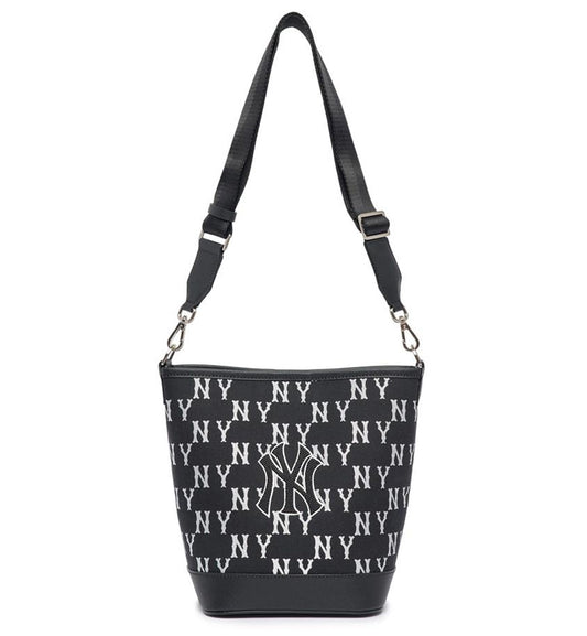 MLB Monogram Bucket Bag New York Yankees (Black)