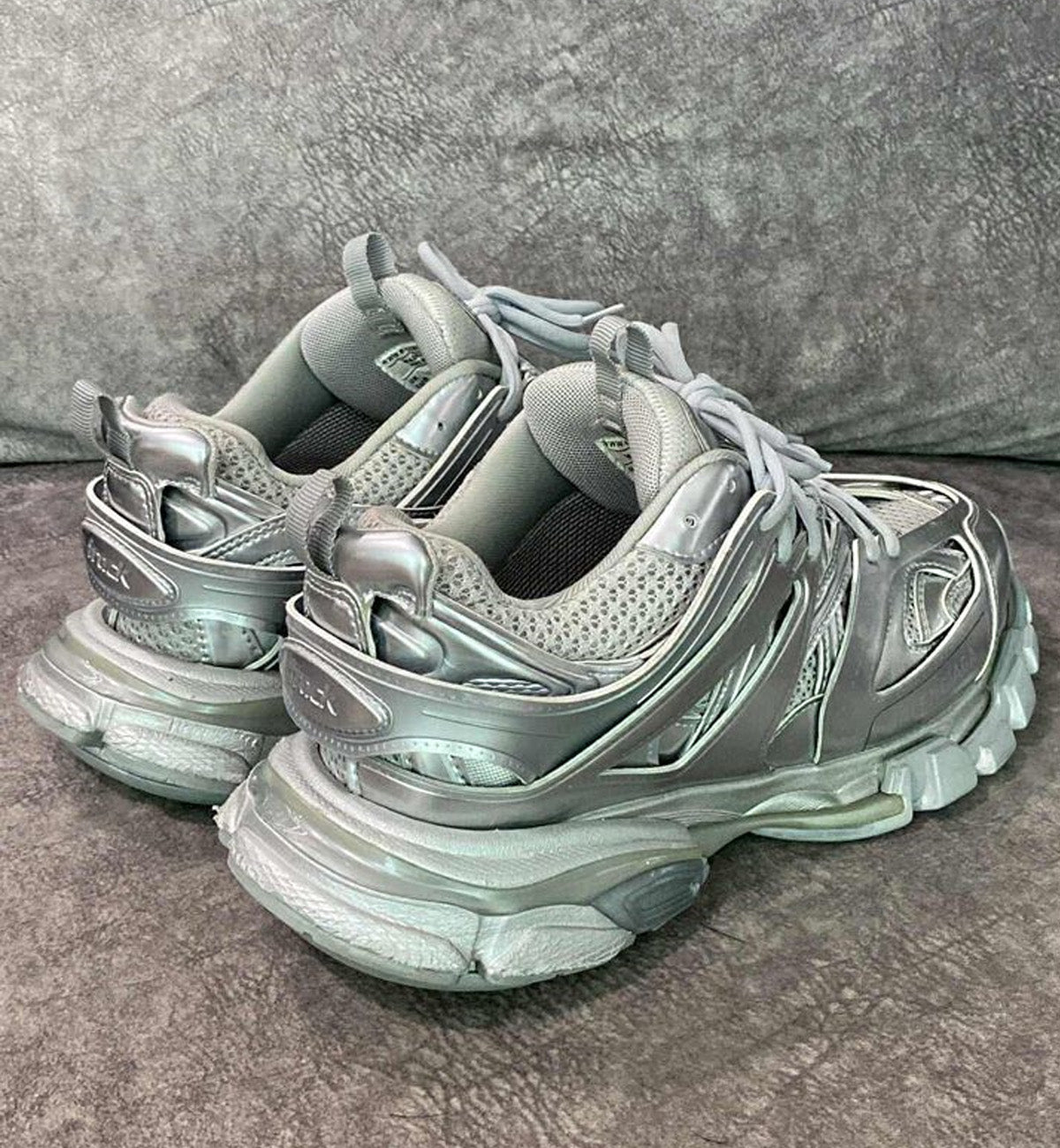 [Pre-Used] Balenciaga Track Metallic Silver