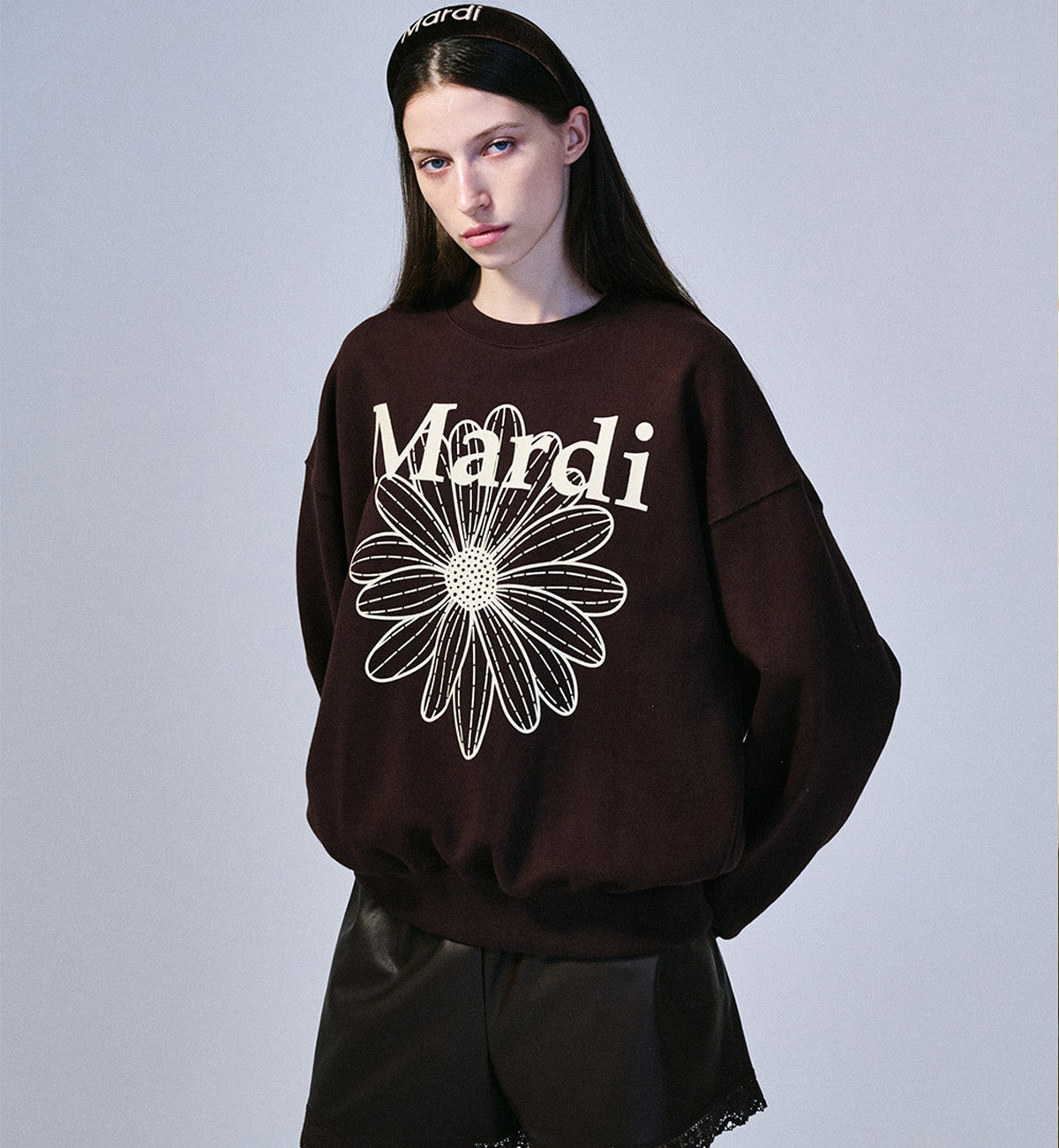 Mardi Mercredi Flower Mardi Sweatshirt (Brown White)