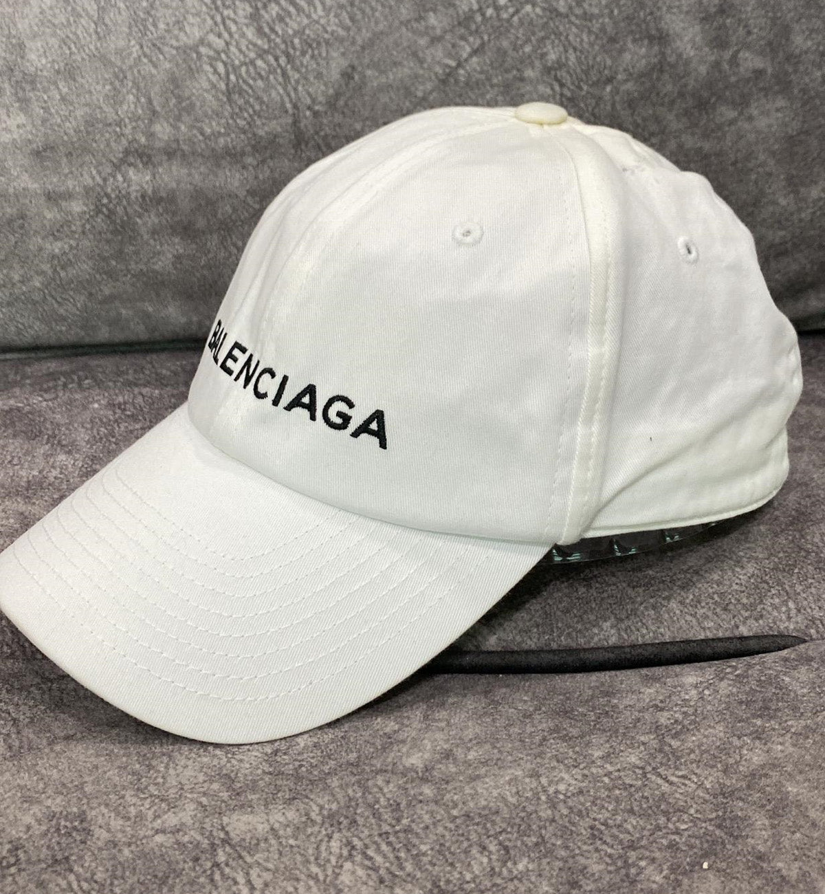 [Pre-Used] Balenciaga Cap White with Black Logo