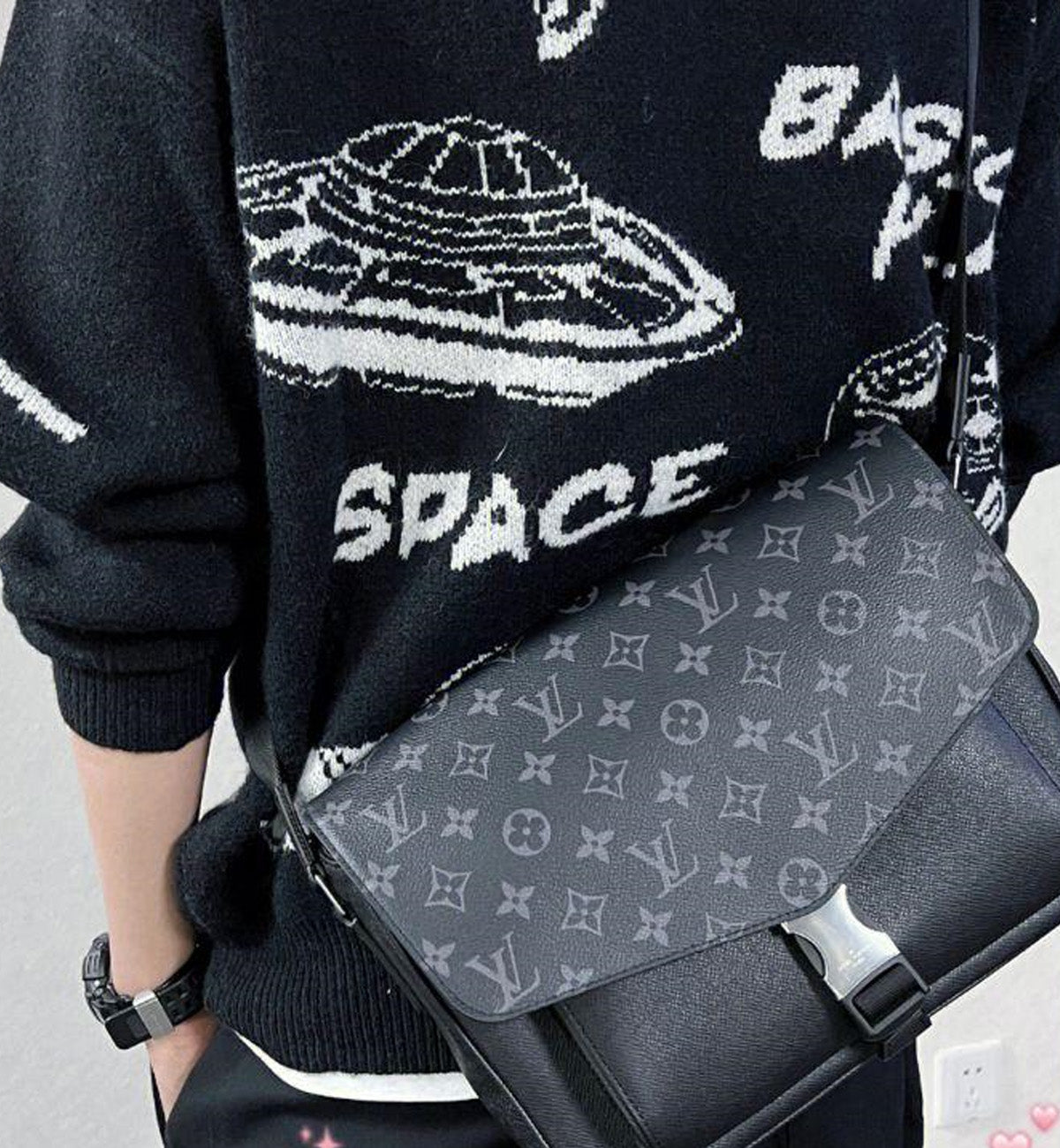 [Pre-used] LV Bag Taigarama Messenger Monogram