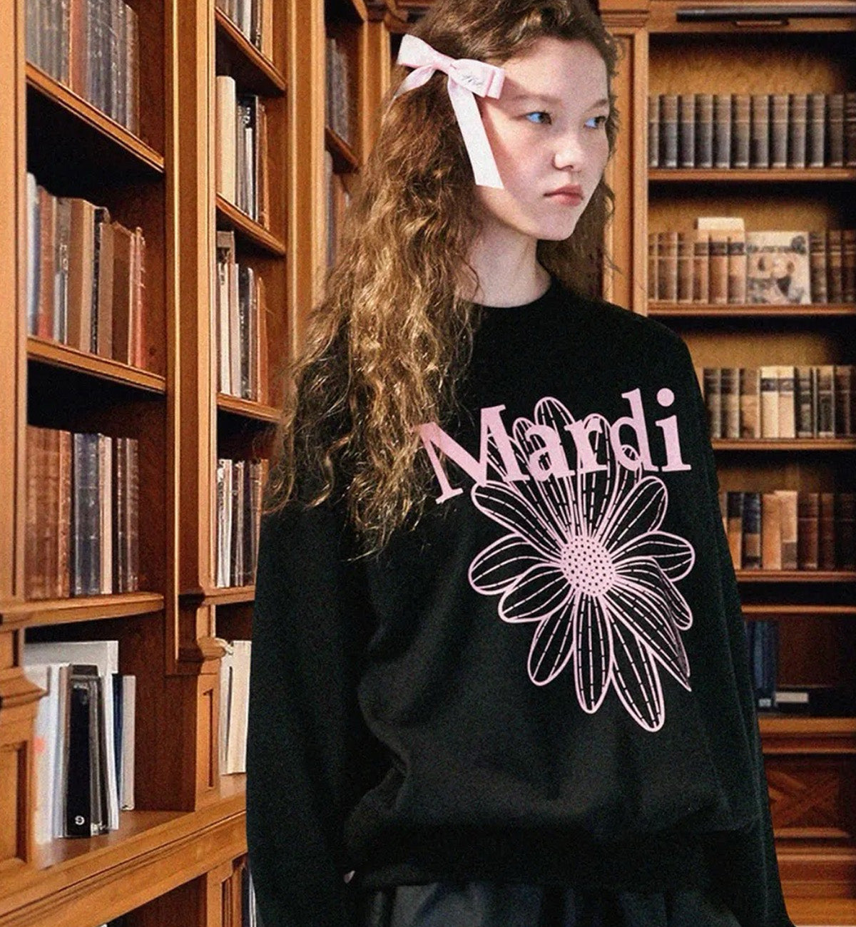 Mardi Mercredi Flower Mardi Sweatshirt (Black Pink)