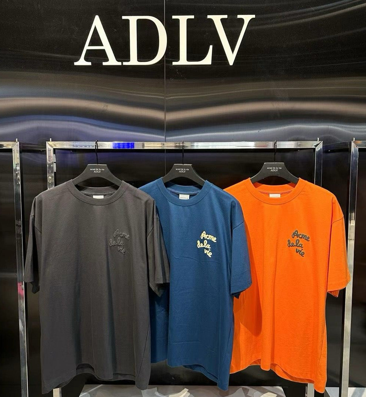 ADLV Acme de la vie Bold Word SS24 T-Shirt