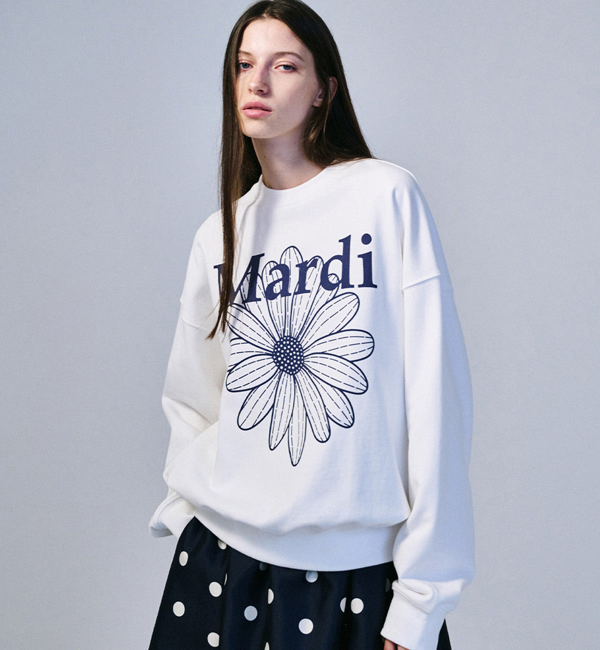 Mardi Mercredi Flower Mardi Sweatshirt (White Navy)