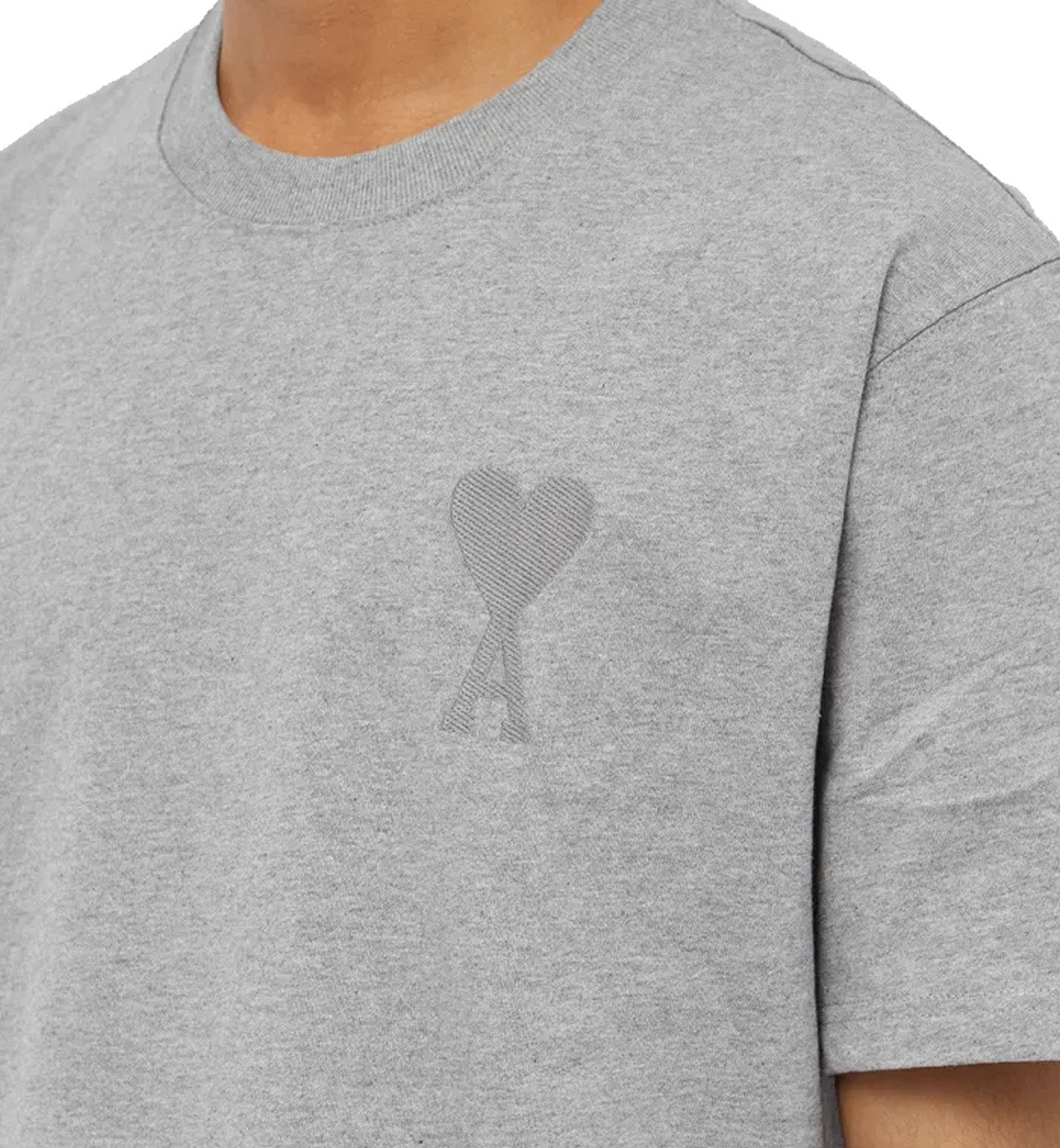 Ami de Coeur Embroidered Heart T-shirt (Grey)