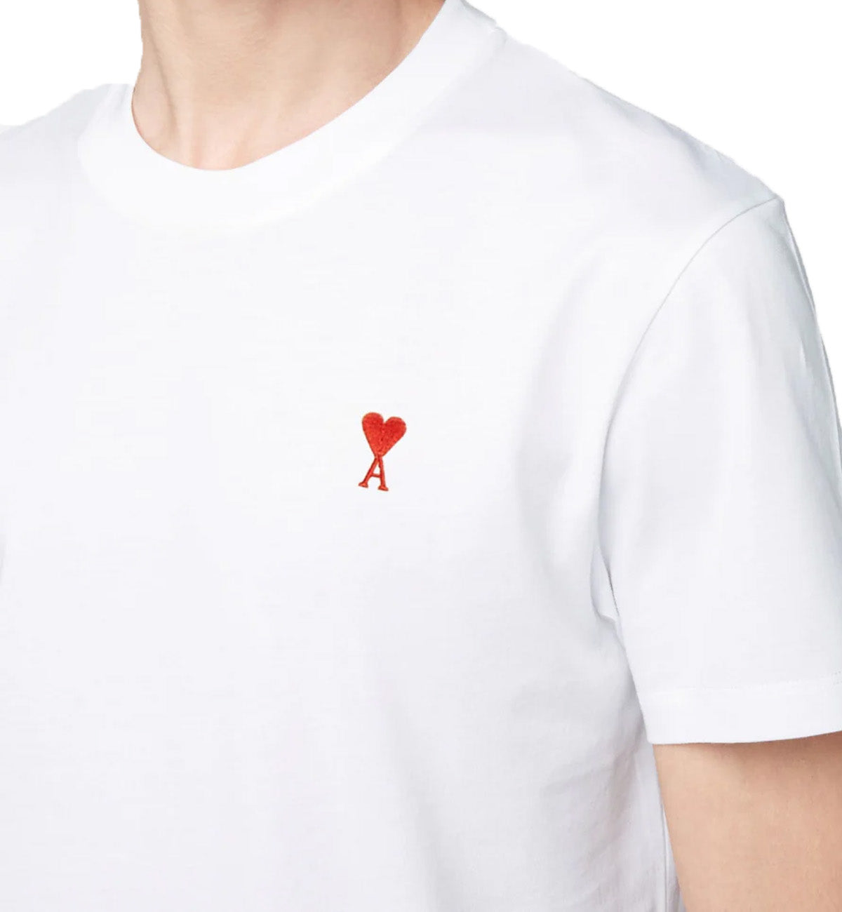 Ami de Coeur Embroidered Small Heart T-shirt (White)