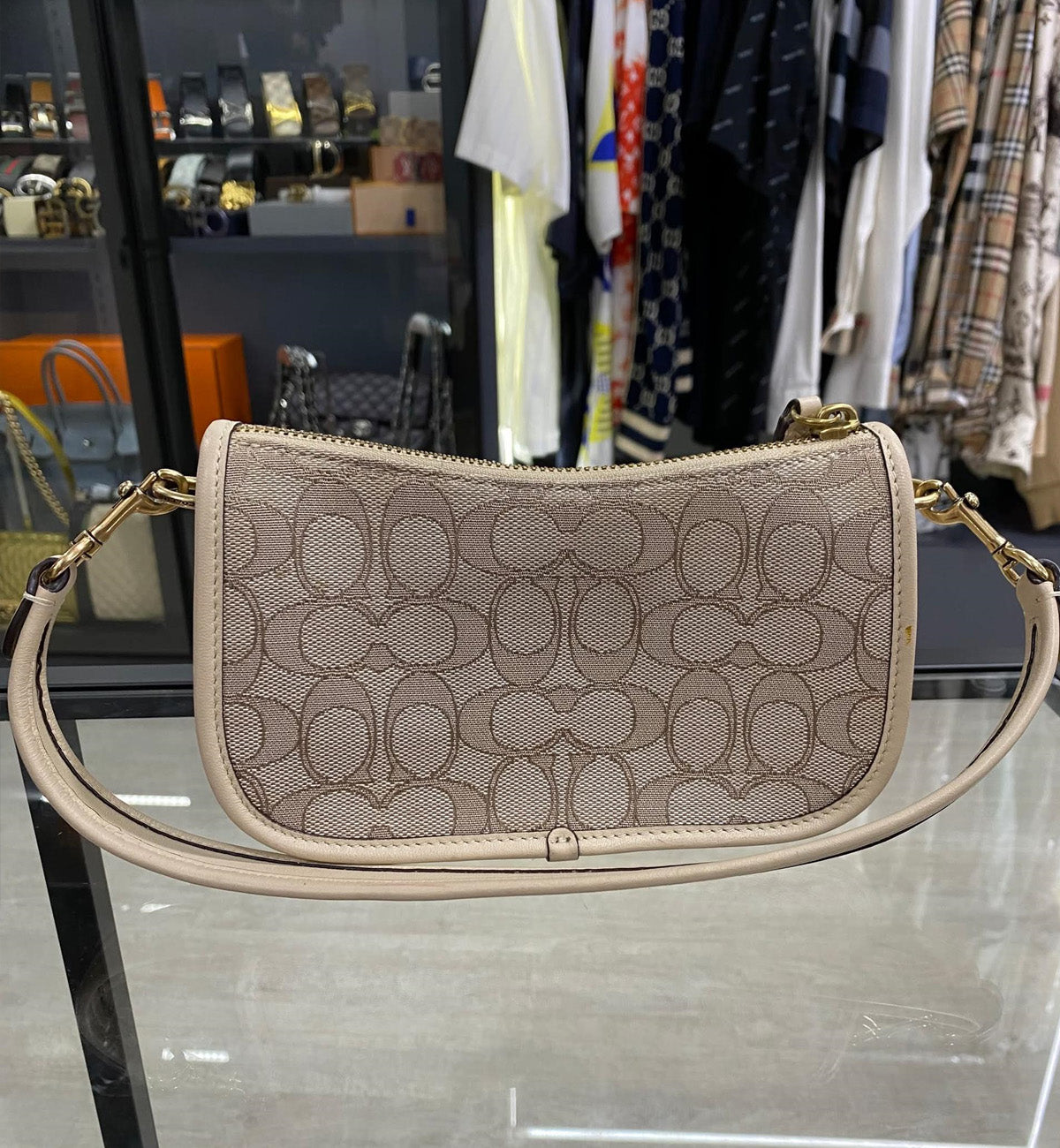 [Pre-used] Coach Bag Swinger Beige