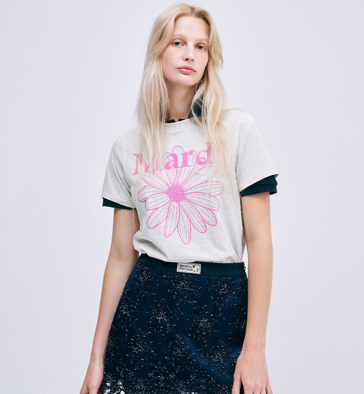 Mardi Mercredi Flower Mardi T-Shirt (Oathmeal Pink)