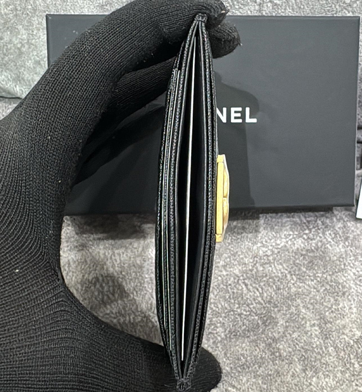 [Pre-Used] Chanel Cardholder Caviar Black Boy