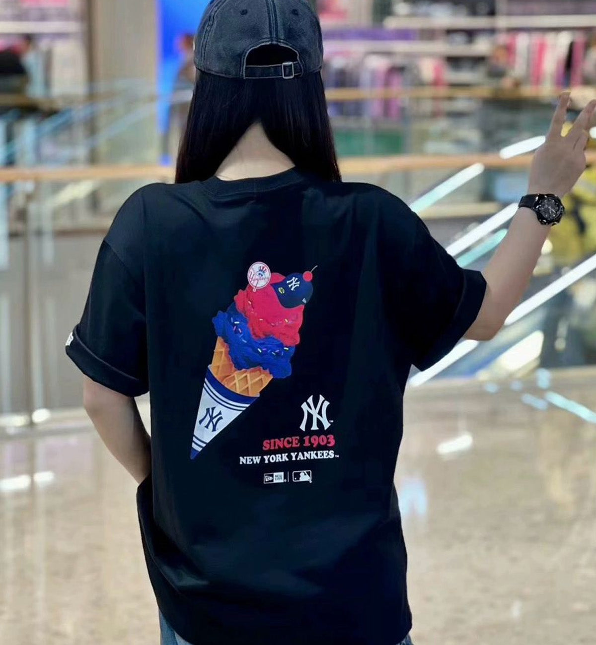 New Era Ice Cream NY T-Shirt (Black)