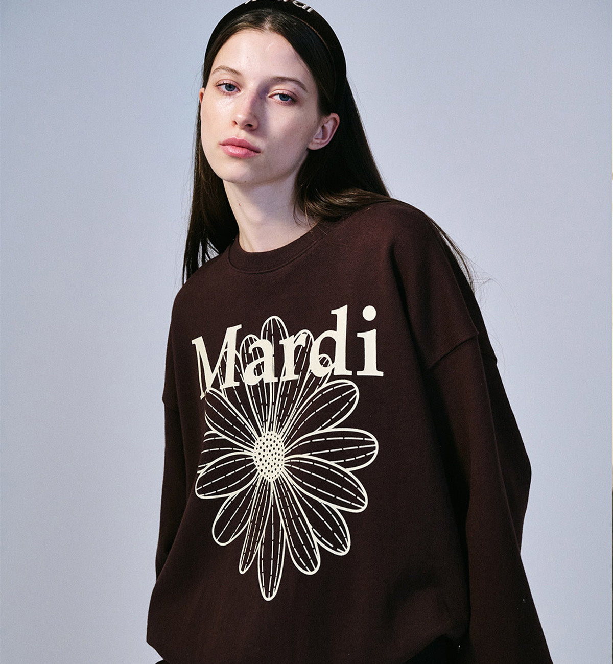 Mardi Mercredi Flower Mardi Sweatshirt (Brown White)